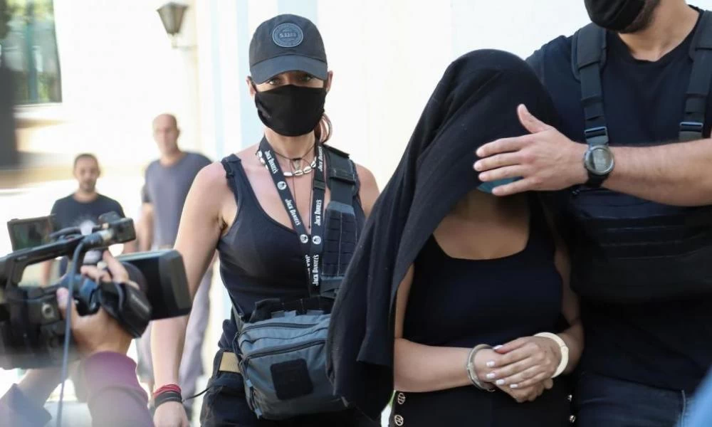 Επίθεση με βιτριόλι: Καινούργια ευρήματα στο κινητό της 35χρονης